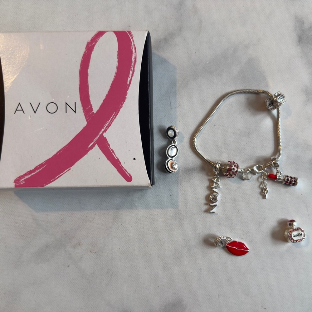 Avon Breast Cancer Crusade Hope Charm Bracelet